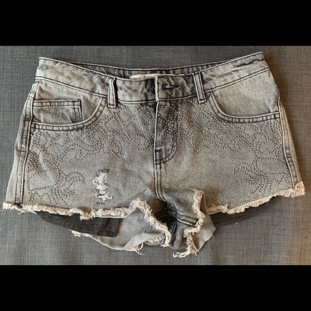 Zara Denim Shorts. Size.4